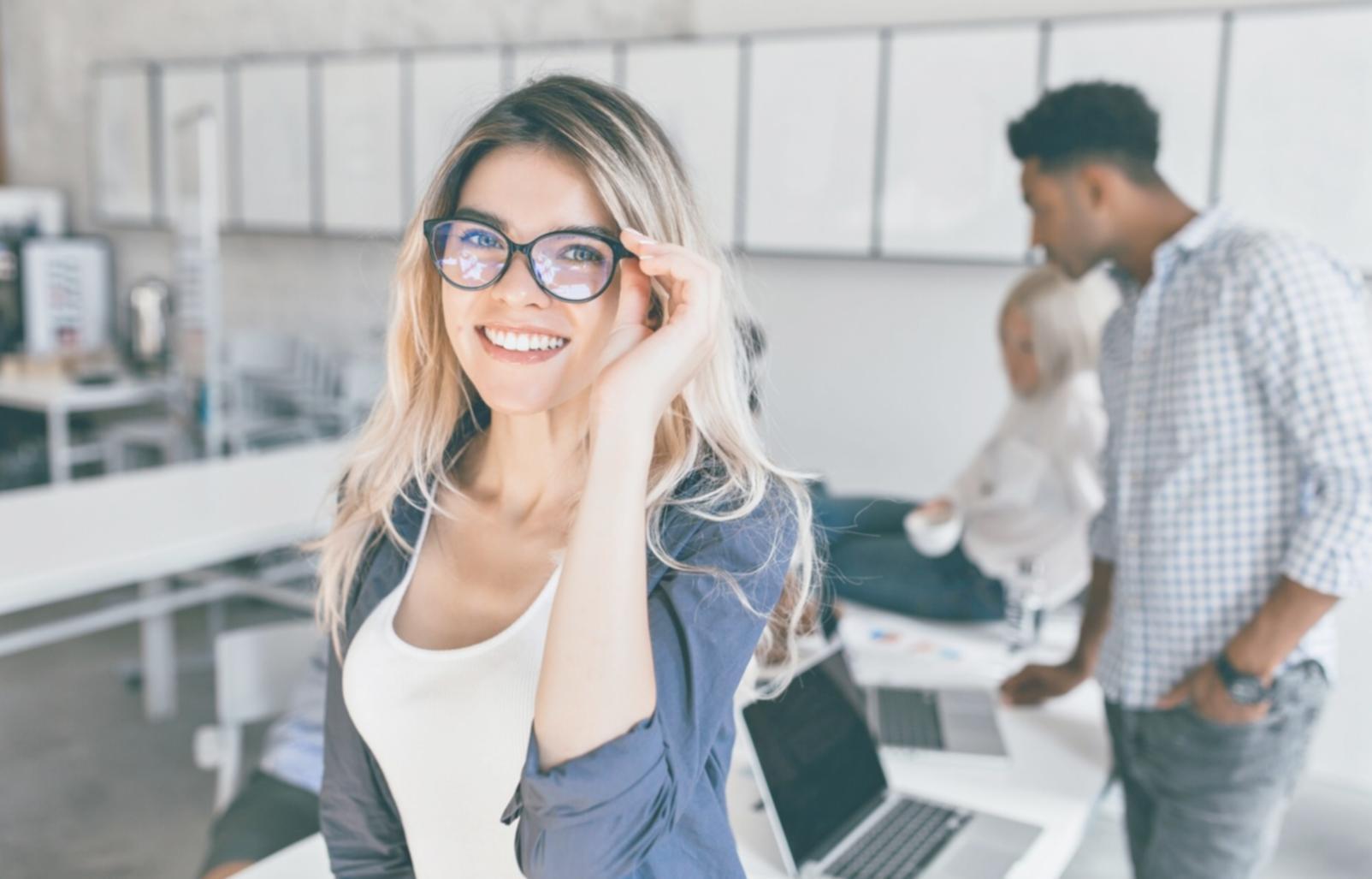 Environnement de travail de l'équipe d'analystes financiers
